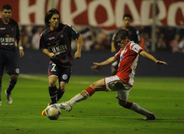 Sebasti&aacute;n Vidal, el exvolante de Uni&oacute;n, elegido por los capitanes para suceder a Sergio Marchi.