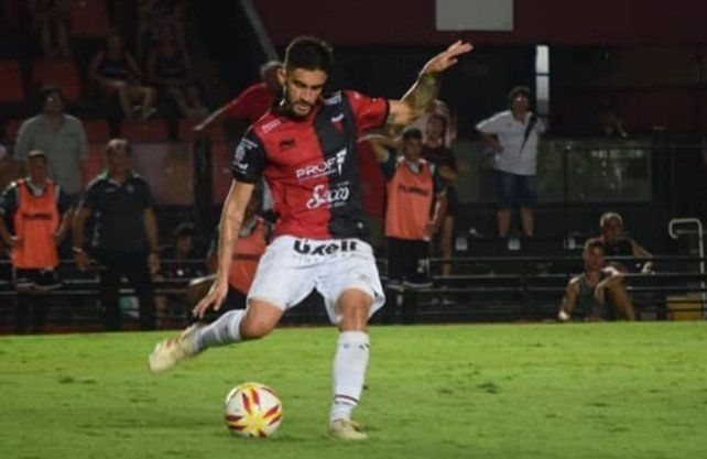 Guillermo Celis es uno de los jugadores que Colón quiere retener. Prensa Colón