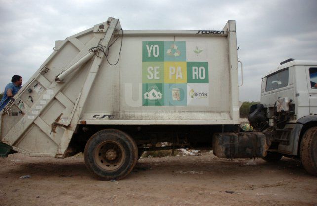 La Municipalidad de Rinc&oacute;n publicita la separaci&oacute;n de basura pero no est&aacute; claro c&oacute;mo lo lleva a cabo. Desechos de todo tipo son depositados en el vertedero controlado de callej&oacute;n Pintos.