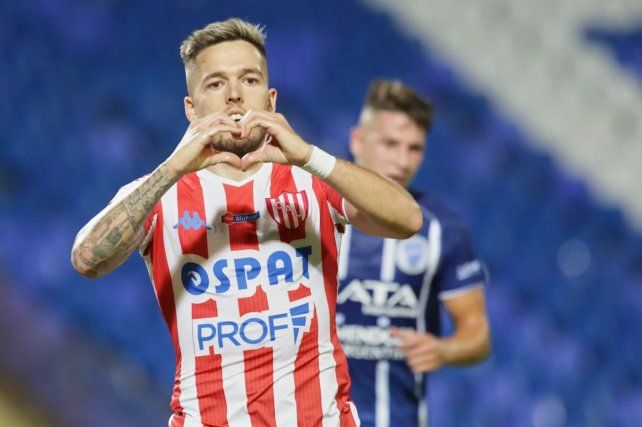 Talleres viene con todo para llevarse a Franco Troyansky de Uni&oacute;n. Foto: prensa Uni&oacute;n.