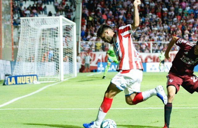 Juan Manuel Azconz&aacute;bal tendr&iacute;a en cuenta a Federico Milo en Uni&oacute;n, pero hay que entablar una nueva tratativa para que siga. Prensa Uni&oacute;n