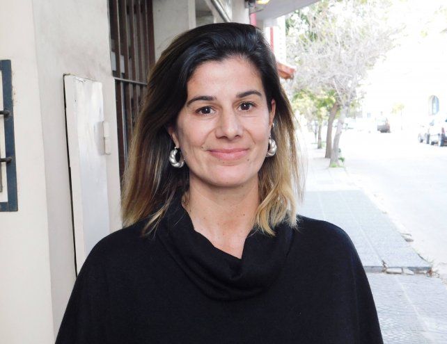 Uni entrena en el club y tambi&eacute;n en el sint&eacute;tico de la ASH.