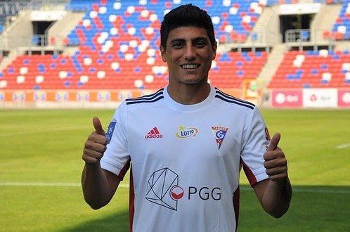 Juan Francisco Bauza deb&iacute;a volver a Col&oacute;n pero seguir&aacute; jugando en Europa.