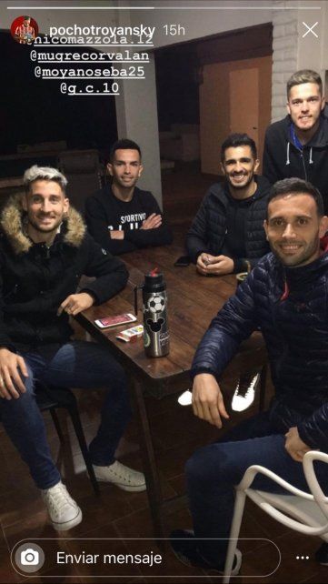 Un grupo importante de jugadores de Uni&oacute;n de la &uacute;ltima temporada se juntaron a festejar el D&iacute;a del Amigo.