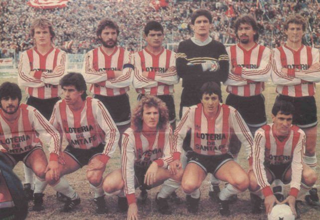 El equipo del 89 de Uni&oacute;n que hizo historia al vencer en las dos finales a Col&oacute;n.
