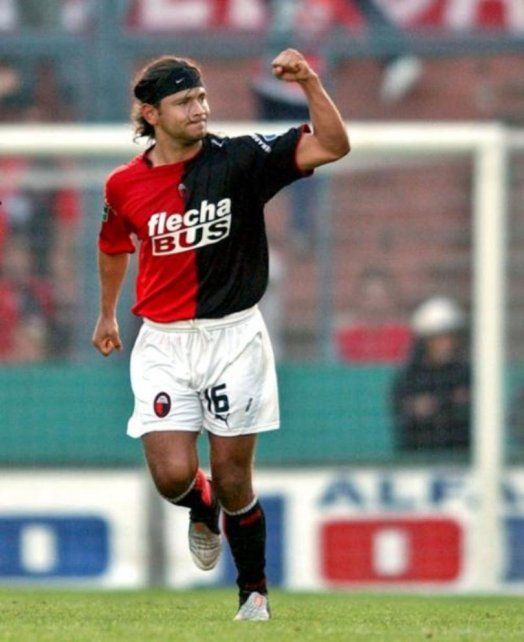 Gerardo Bedoya, exdefensor de Col&oacute;n, fue nombrado como el jugador m&aacute;s sucio del mundo.