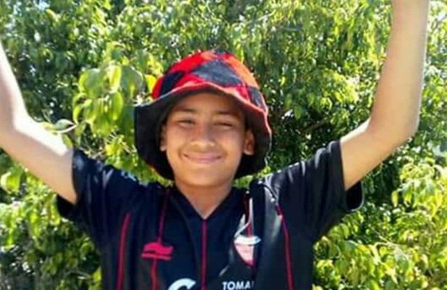 Mateo tiene 12 a&ntilde;os y tuvo que ser intervenido por un tumor en su cabeza.