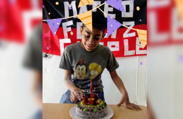 Mateo tiene 12 a&ntilde;os y tuvo que ser intervenido por un tumor en su cabeza.
