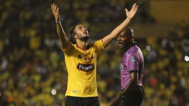 Sebastián Pérez viene de jugar en Barcelona de Ecuador y es uno de los grandes anhelos de Domínguez para Colón.