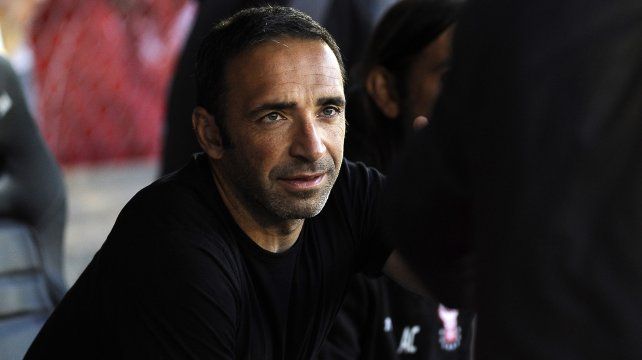 Azconz&aacute;bal ser&aacute; presentado oficialmente este viernes como nuevo entrenador de Uni&oacute;n.