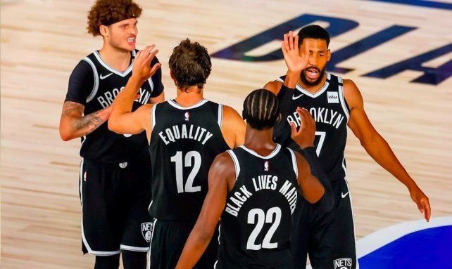 Los jugadores de la NBA se plantaron por el racismo que hay en Estados Unidos y por eso hubo una fuerte protesta