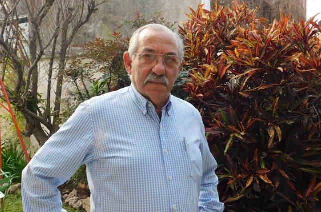 Este Cuervo de pura cepa est&aacute; retirado de su otra pasi&oacute;n: el periodismo.