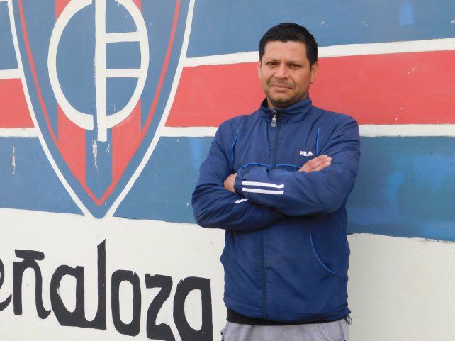  Pe&ntilde;aloza apuesta a poder cerrar con un tapial el predio de la entidad.  