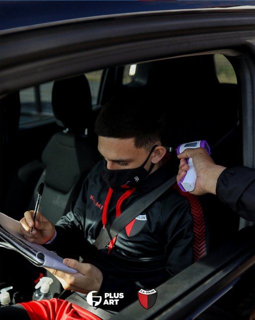 Los jugadores del plantel de Col&oacute;n trabajan bajo estrictos protocolos y lo seguir&aacute;n haciendo a pesar del positivo de Brian Fern&aacute;ndez.
