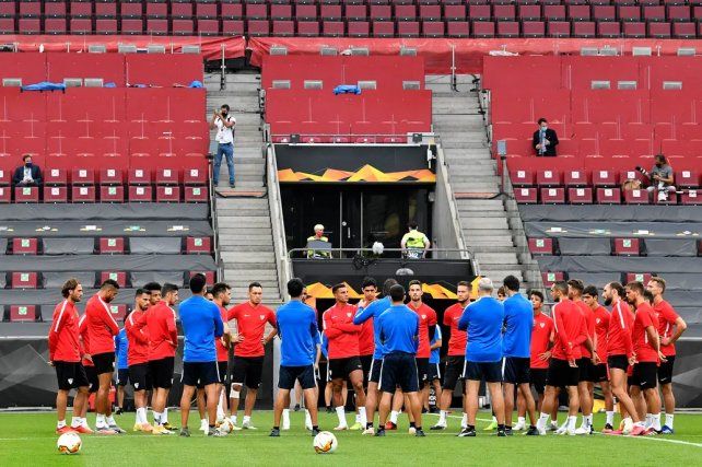 Sevilla buscar&aacute; ante el Manchester United un lugar en la final de la Europa League.