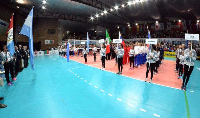 Las diferentes delegaciones que participaron de la competici&oacute;n.