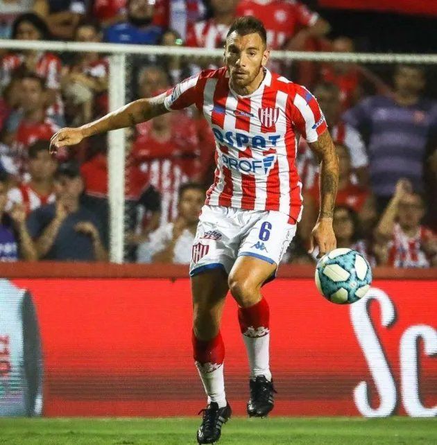 Rosario Central avanza en la contrataci&oacute;n de Bottinelli, sobre el cual Uni&oacute;n espera una respuesta.