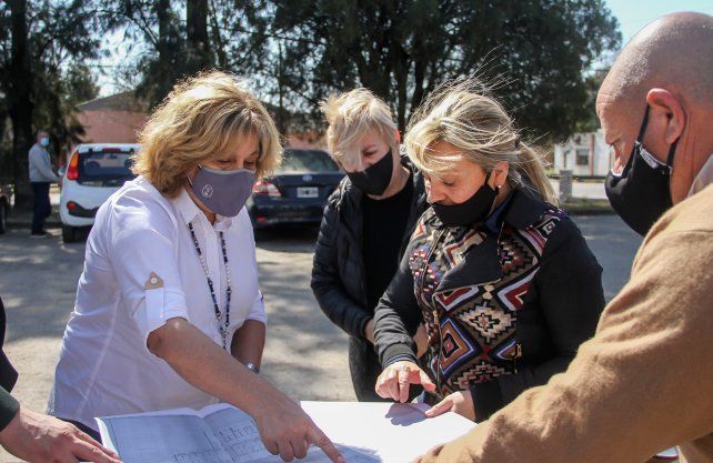 Martorano entreg&oacute; respiradores a los hospitales de Armstrong y Ca&ntilde;ada de G&oacute;mez