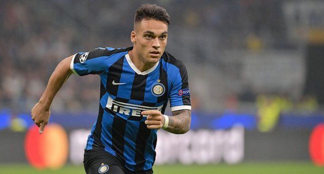 Barcelona cree que el futuro est&aacute; en el delantero argentino Lautaro Mart&iacute;nez. 