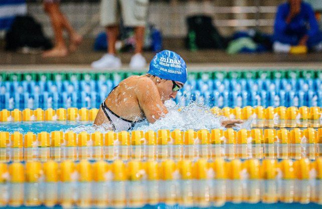 La Liga Internacional de natación es el nuevo gran desafío para Julia Sebastián. Foto: @carolbrenck