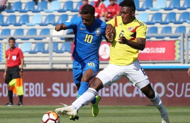 Yeiler Góez ya está en Santa Fe para sumarse a Colón. Foto: prensa Federación Colombiana de Fútbol
