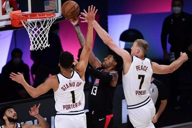 Denver, al igual que Toronto, ganaron sus respectivos partidos e igualaron sus series en las semifinales de la NBA.