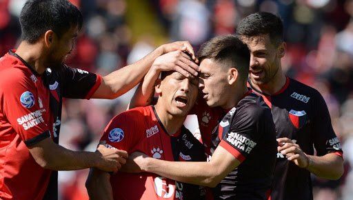 Colón invirtió un dinero muy importante por Rodrigo Aliendro y Federico Lértora.