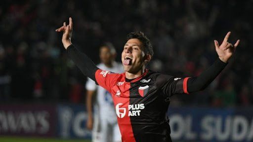 Tom&aacute;s Chancalay por ahora no arregl&oacute; la extensi&oacute;n de su contrato.