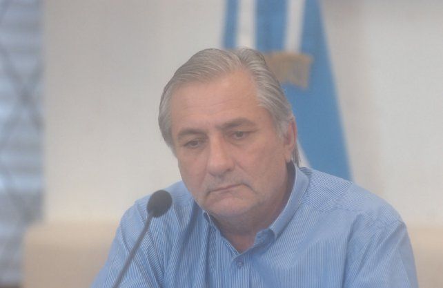 El ministro de Gesti&oacute;n P&uacute;blica, Rub&eacute;n Michlig, dijo que la provincia estudiar&aacute; nuevos protocolos para que las restricciones no afecten a la actividad productiva.