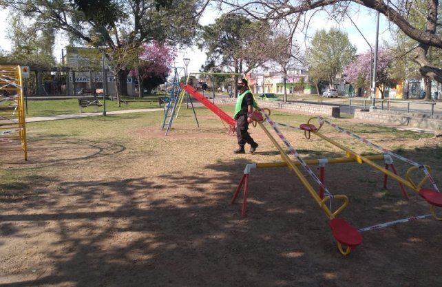 Para el d&iacute;a de la primavera van a incrementar los controles en las plazas, parques y la costanera de la ciudad.