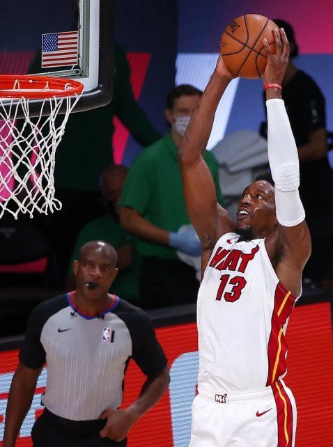 Dragic y Adebayo comandaron el segundo triunfo de Miami Heat sobre Boston Celtics en la final del Este en la NBA.