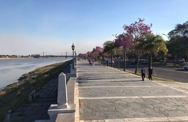 Coronavirus y primavera. As&iacute; luci&oacute; la Costanera santafesina