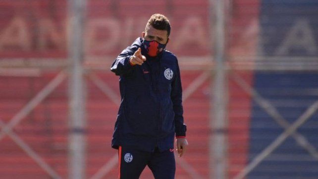 Mariano Soso no levanta el castigo para &Aacute;ngel Romero en San Lorenzo tras haber lesionado a Andr&eacute;s Herrera.