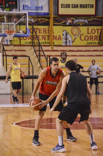 Los entrenamientos de la Liga Nacional ya tendr&iacute;an definidas las burbujas, seg&uacute;n Fabi&aacute;n Borro.