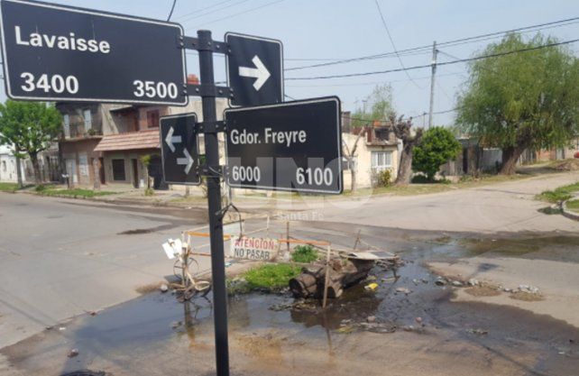 El socav&oacute;n de Los Hornos. As&iacute; lo conocen los vecinos del barrio, que tras 6 a&ntilde;os de reclamos, buscan una soluci&oacute;n definitiva.