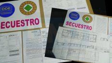 Elementos probatorios. En los allanamientos se incautó valiosa documentación Elementos probatorios. En los allanamientos se incautó valiosa documentación