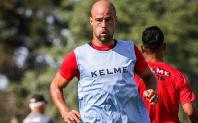 Mat&iacute;as Fritzler le cerr&oacute; la puerta a Col&oacute;n, avis&oacute; que quiere cobrar toda la deuda y se fue a jugar al exterior