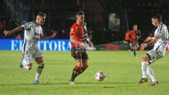 Ante San Lorenzo, Santiago Pierotti llegará a los 100 partidos en Colón.