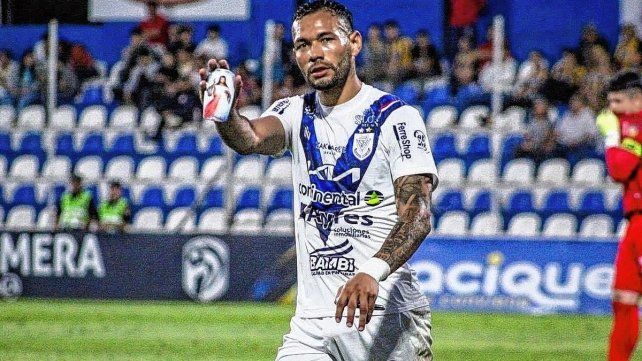 Sanguina no vuelve a Colón y jugará en Uruguay. Sanguina no vuelve a Colón y jugará en Uruguay.