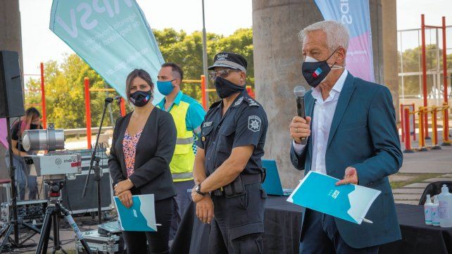 En el acto estuvieron  el subsecretario de APSV, Osvaldo Aymo; la directora Provincial de APSV, Antonela Cerutti; el director de Políticas de Formación de la ANSV, Sebastián Kelman