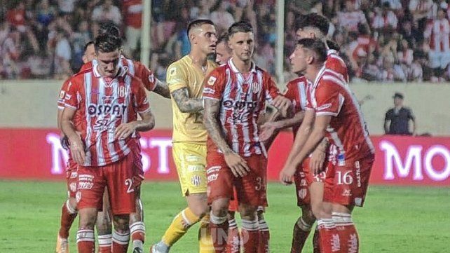 Federico Vera se fue masticando bronca por el injusto empate de Unión contra Central Córdoba.