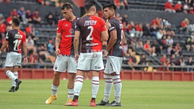 En el &uacute;ltimo partido de Col&oacute;n, Guillermo Ortiz lleg&oacute; a la quinta amarillas.