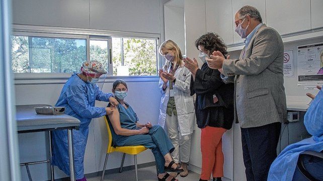 Según la Ministra de Salud de la Nación Carla Vizzotti es muy importante que se aplique la vacuna contra la gripe porque 