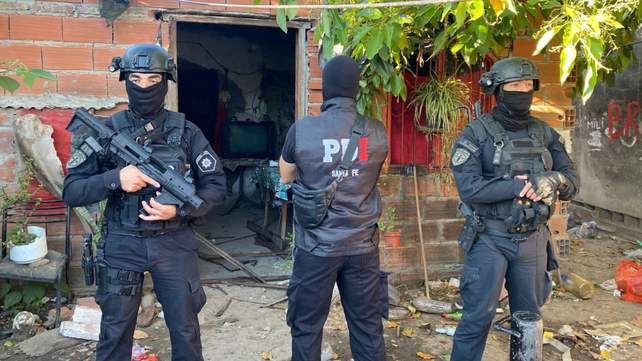 Desarticulan una banda dedicada al robo y desguace de motocicletas en Santa Fe: allanamientos secuestros y detenidos