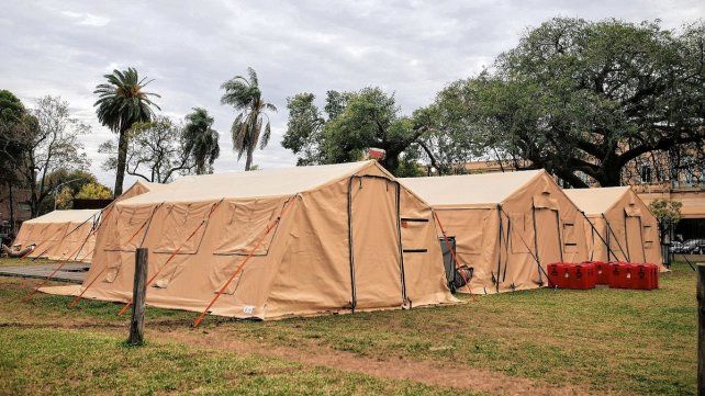 El hospital de campaña colocado en las instalaciones del Liceo Militar