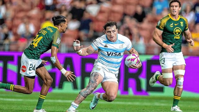 Los Pumas 7s se consagraron bicampeones del Circuito Mundial de Seven y van por más en Singapur.