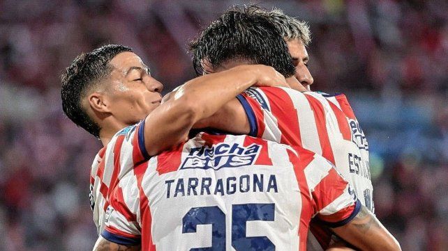 Uni&oacute;n lleva su invicto de cuatro partidos ante Independiente.