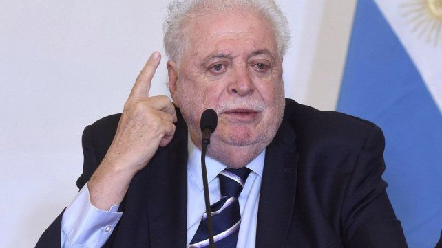 Las diputadas y diputados de la oposición recordaron que por el escándalo del vacunatorio vip nacional renunció el entonces ministro de Salud, Ginés González García.