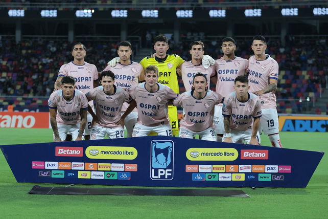 Unión dio un paso atrás muy alarmante y sufrió su segunda derrota en el Apertura.