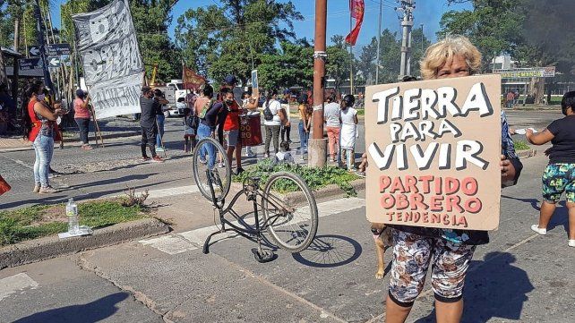 Protesta de los vecinos en Blas Parera y Gorriti